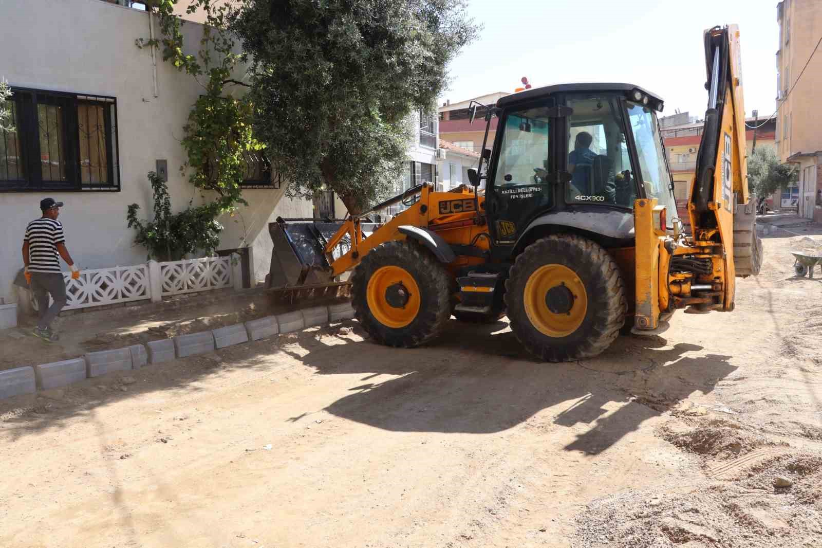 Nazilli Dumlupınar’da yol çalışması