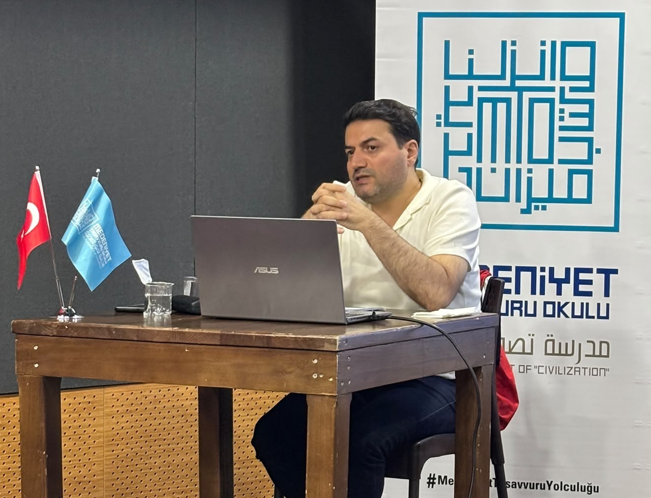 "Şiir Nesnesi" programında buluştular