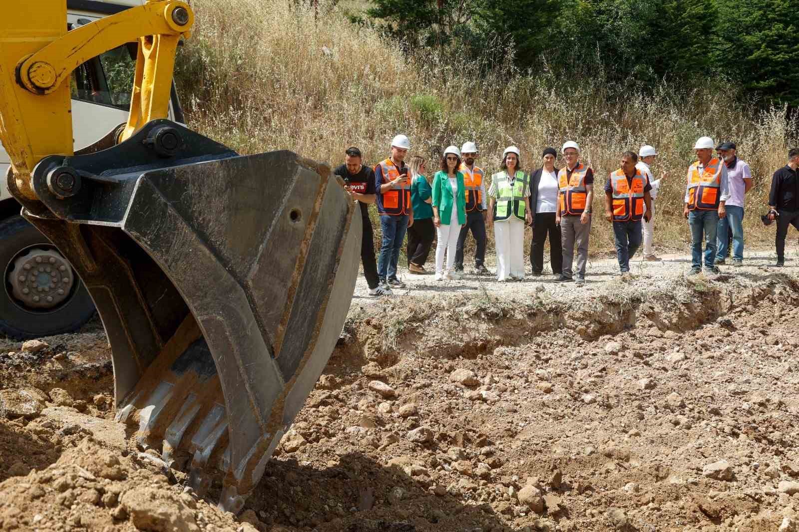 Uşak Belediyesi üst yapı çalışmalarına aralıksız devam ediyor