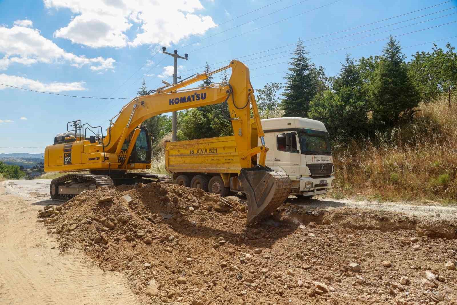 Uşak Belediyesi üst yapı çalışmalarına aralıksız devam ediyor