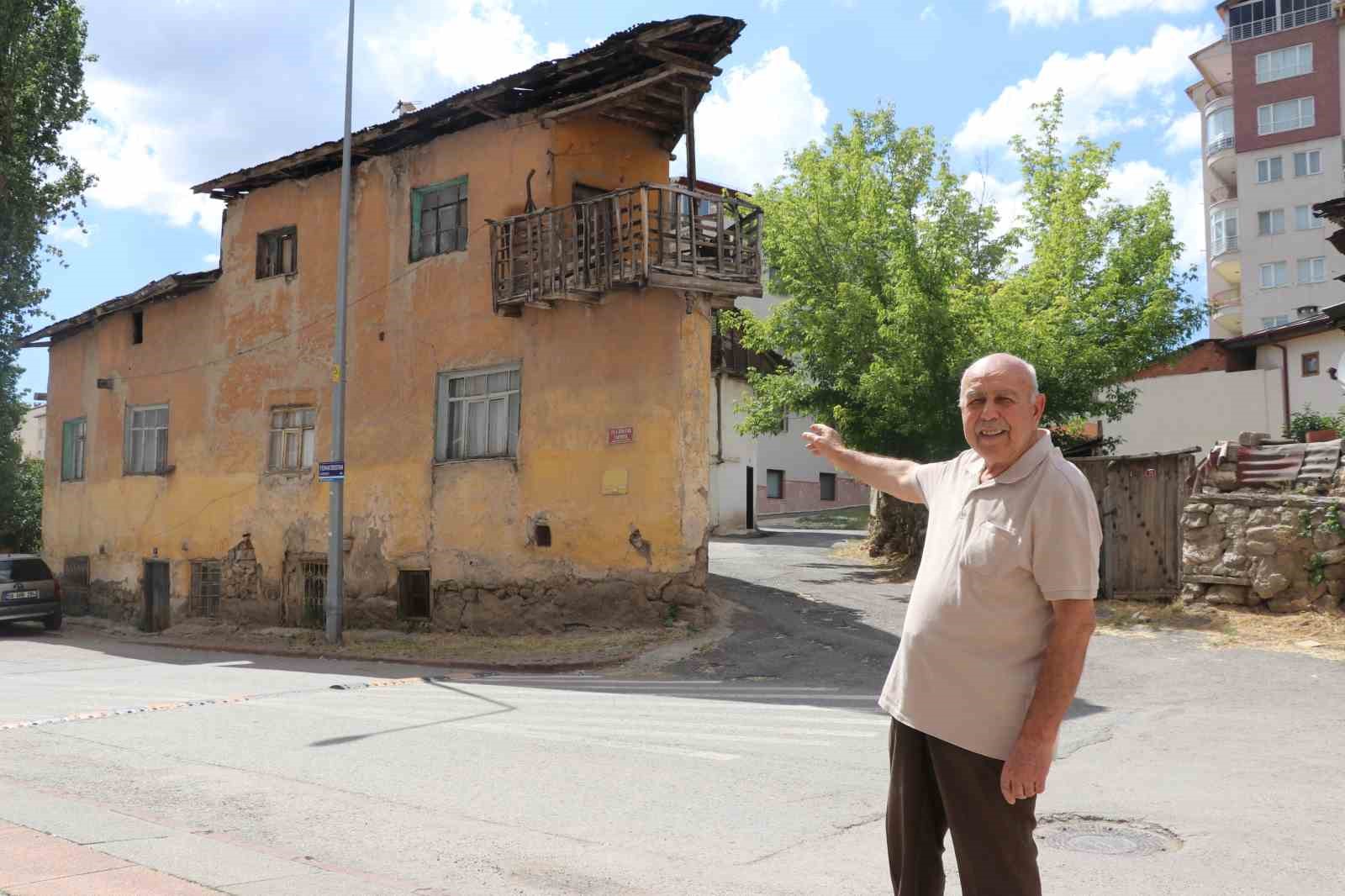 Titanik Sivas’a demir attı