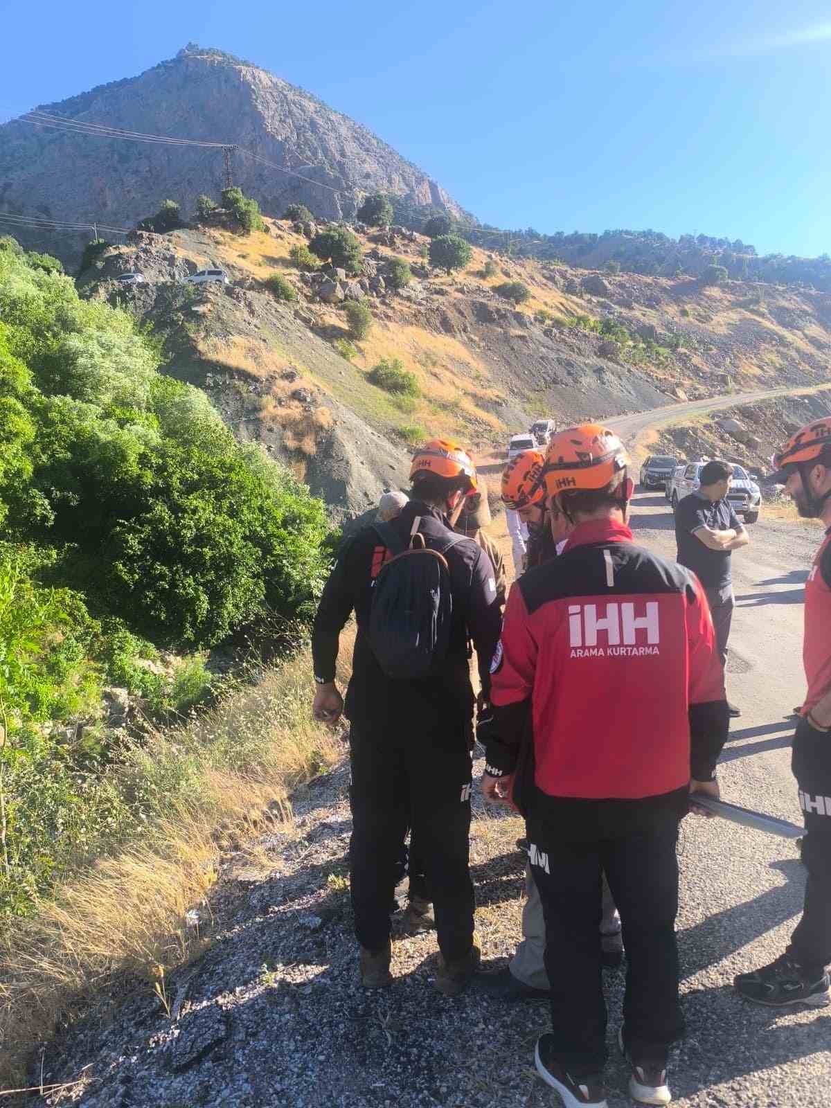 Bitlis’te derede kaybolan 13 yaşındaki çocuğu arama çalışmaları sürüyor