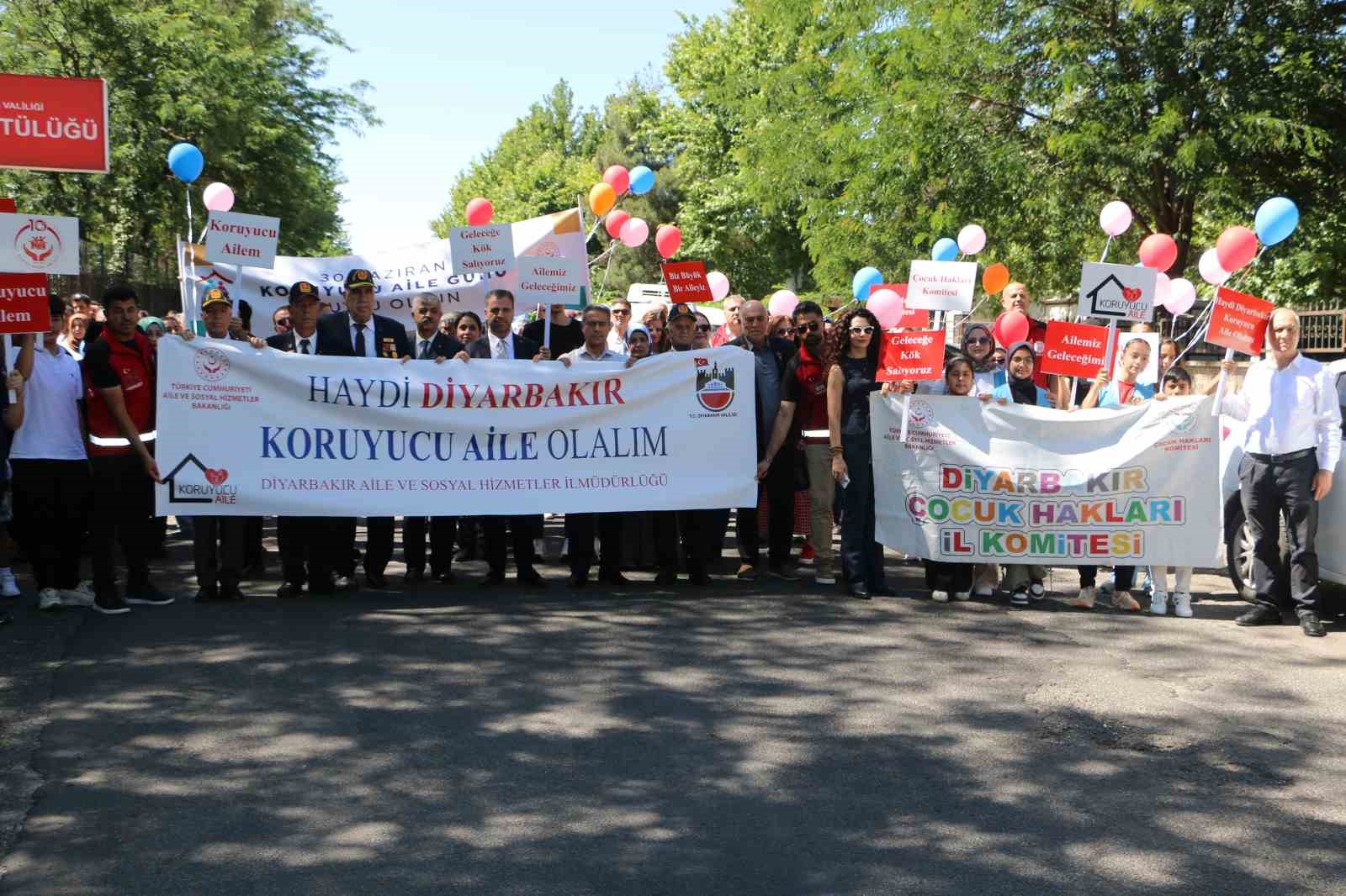Diyarbakır’da "Korucu Aile Yürüyüşü" düzenlendi