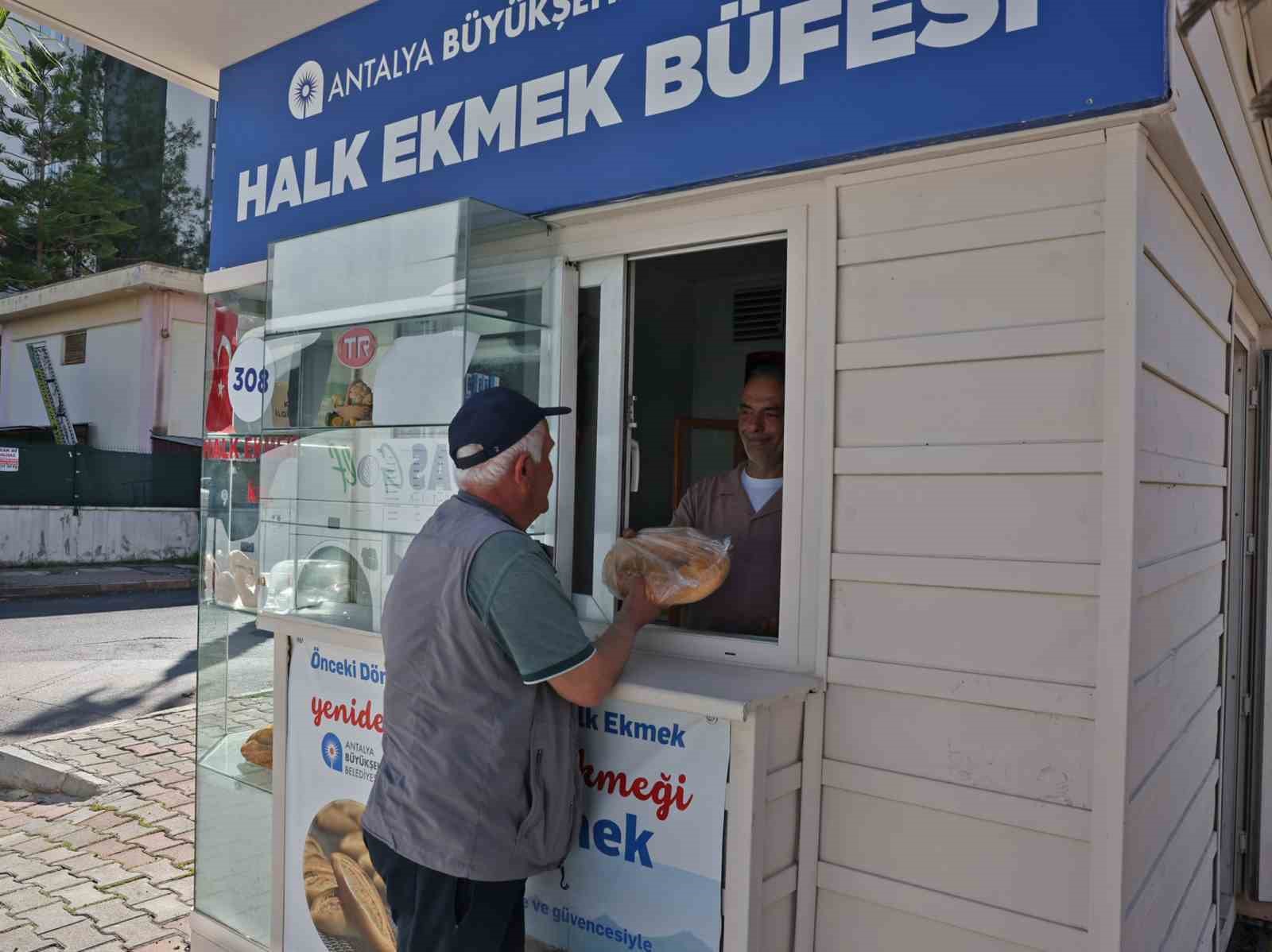 Halk Ekmek 4 yılda 30 milyon ekmek üretti