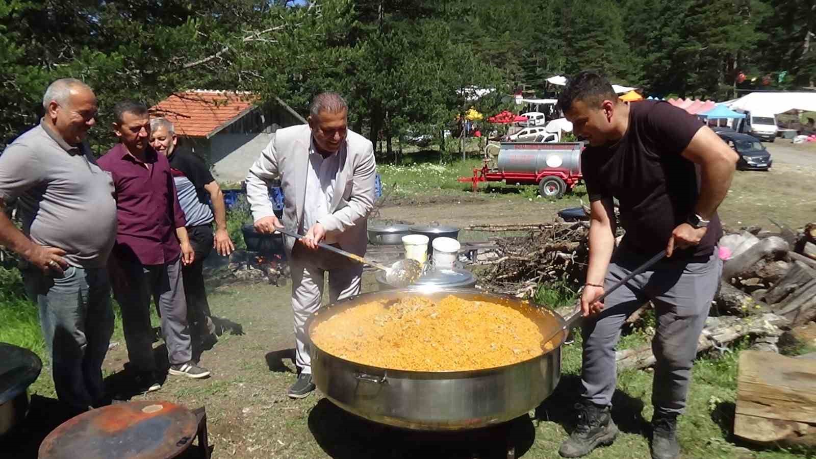 Bolu’da bir asırdır süren geleneksel Şimşir bayramı düzenlendi