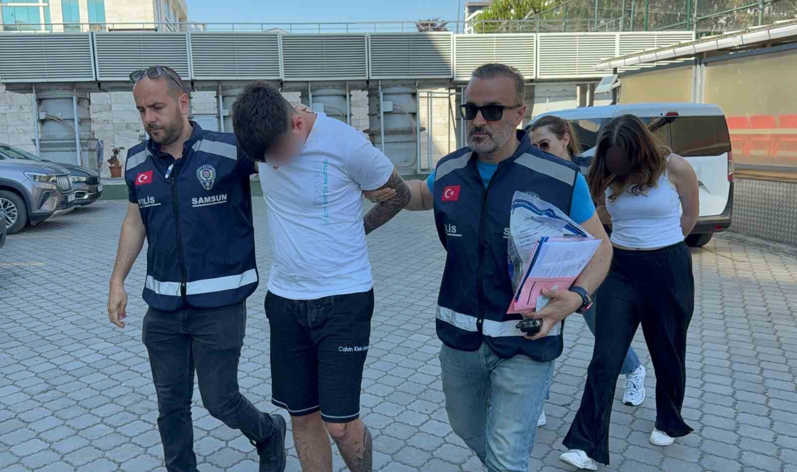 Bıçakla yaralamaya 2 gözaltı