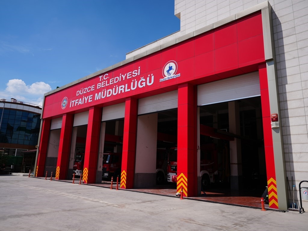 Düzce İtfaiyesi yedi 24 vatandaşın yanında