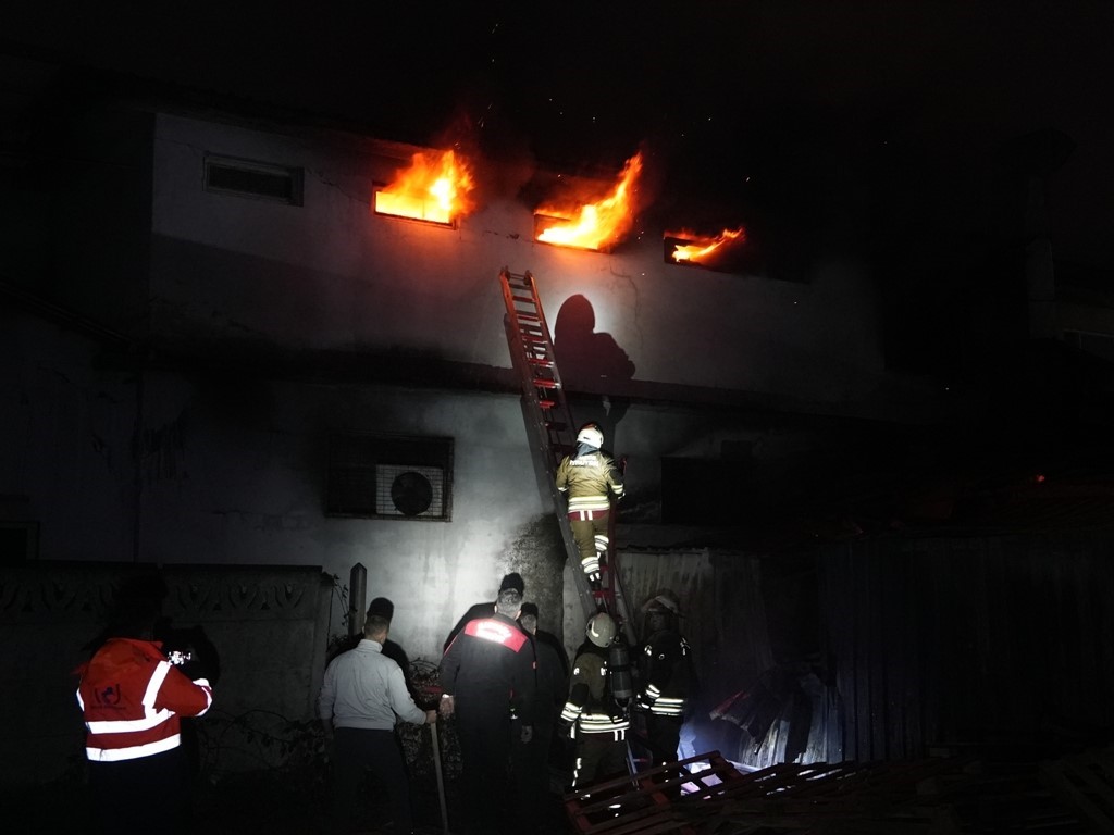 Düzce İtfaiyesi yedi 24 vatandaşın yanında