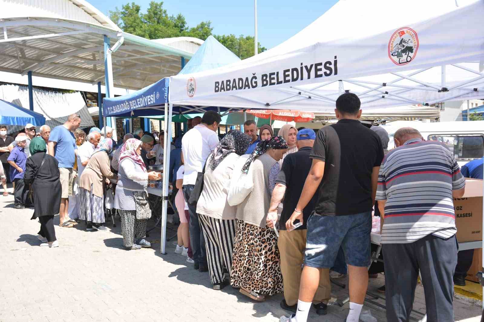 Babadağ Belediyesinden vatandaşlara aşure ikramı
