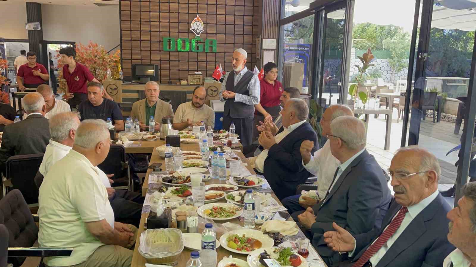Restoranda cinayetle başlayan husumet barış yemeği ile son buldu
