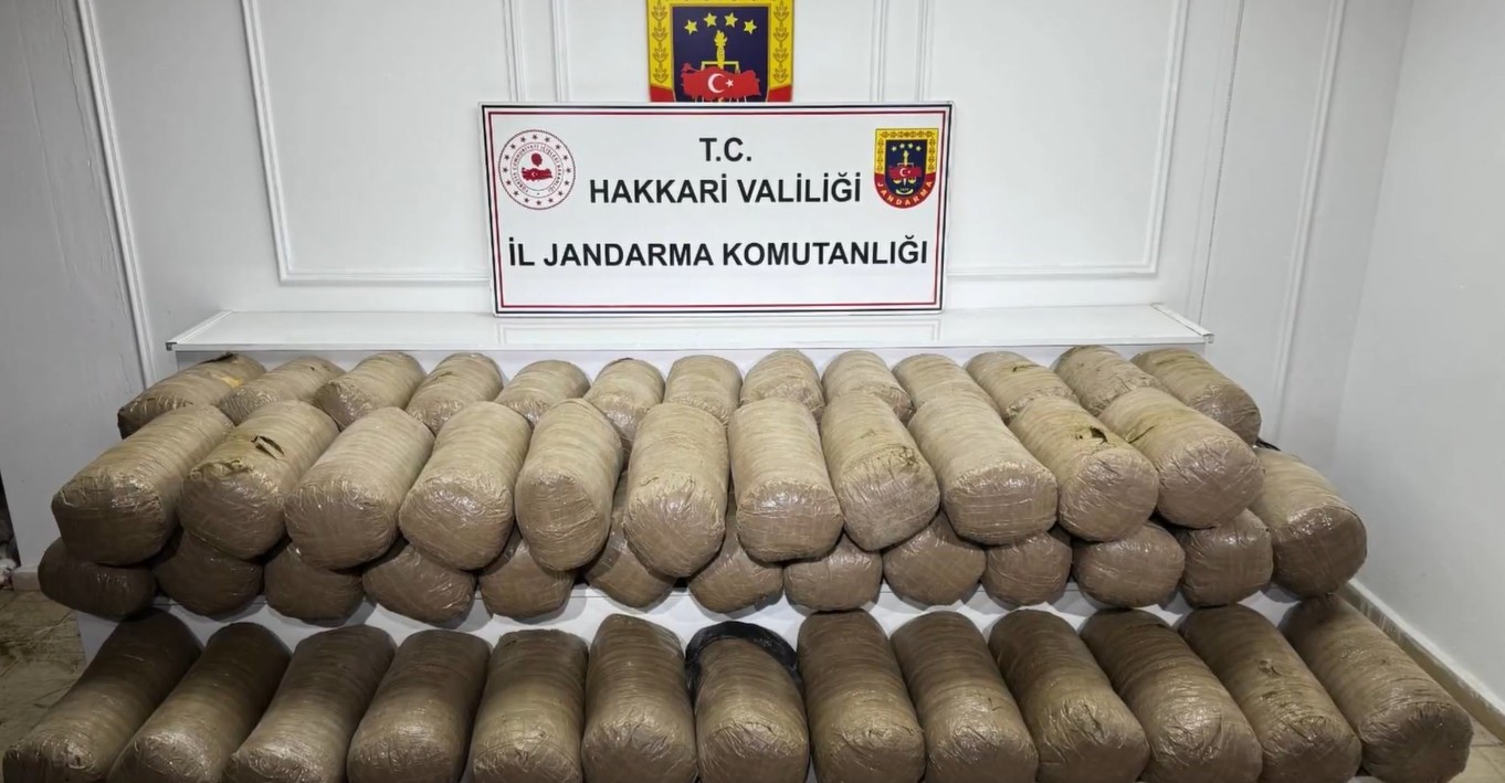 Hakkari’de düzenlenen operasyonda 503 kilogram uyuşturucu madde ele geçirildi
