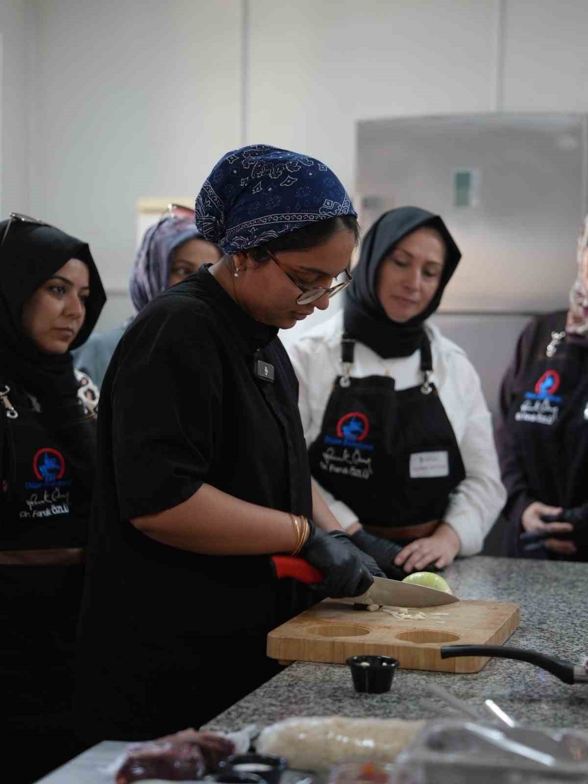 Hem öğreniyor hem eğleniyorlar