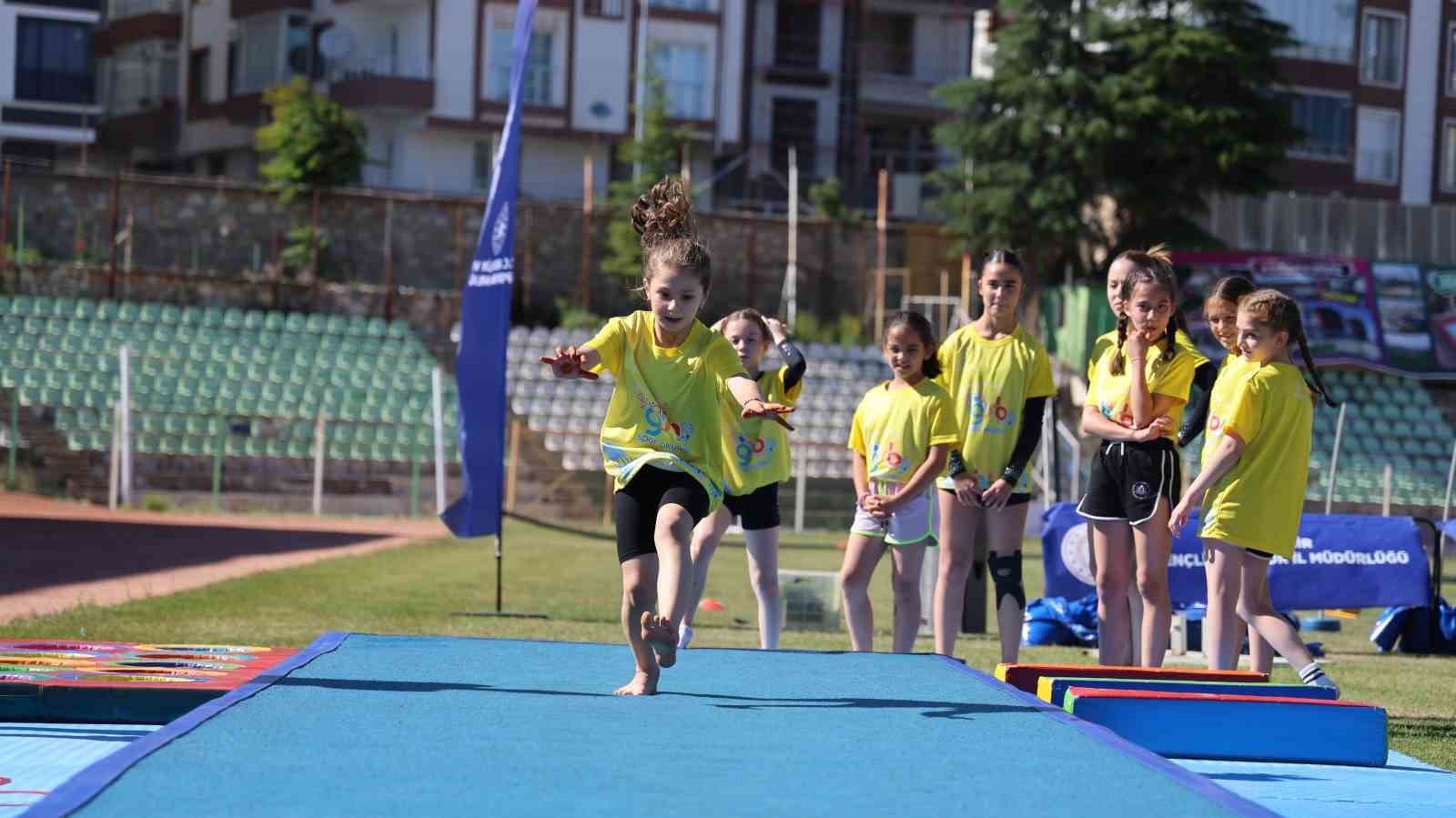 2 kişiyle başlayan jimnastik serüveni 250 sporcuya ulaştı