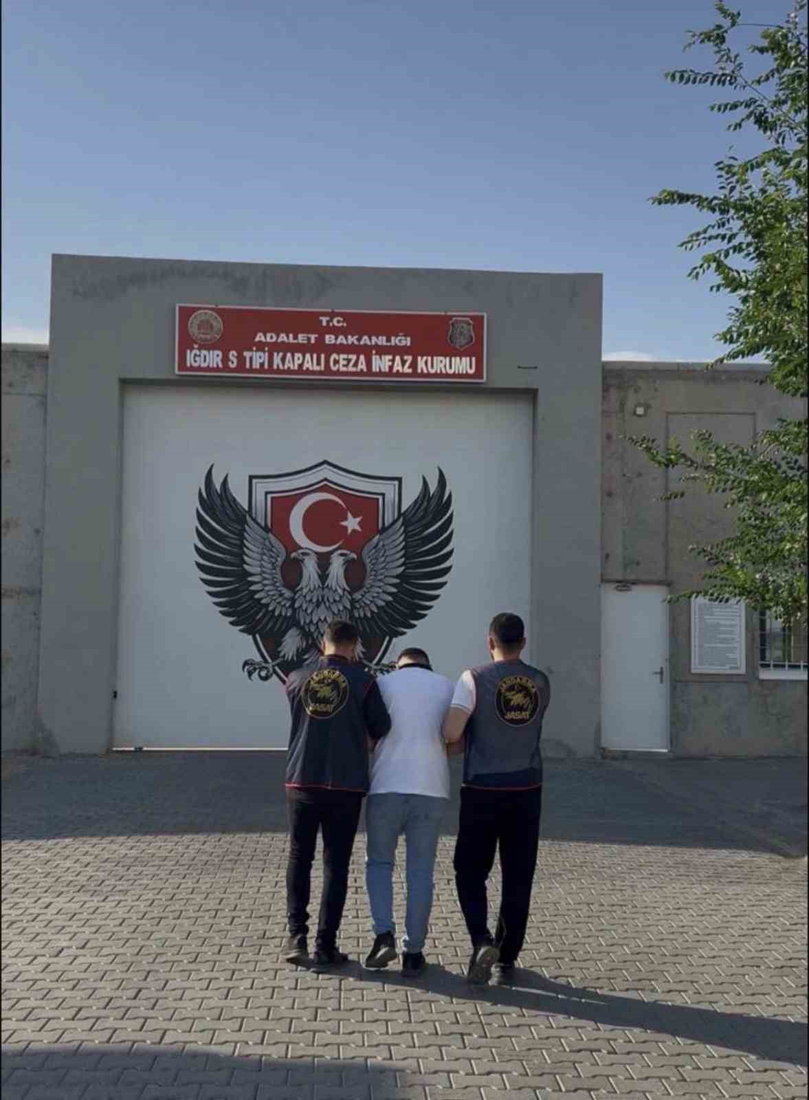 Iğdır’da hırsızlık hükümlüsü JASAT operasyonuyla yakalandı