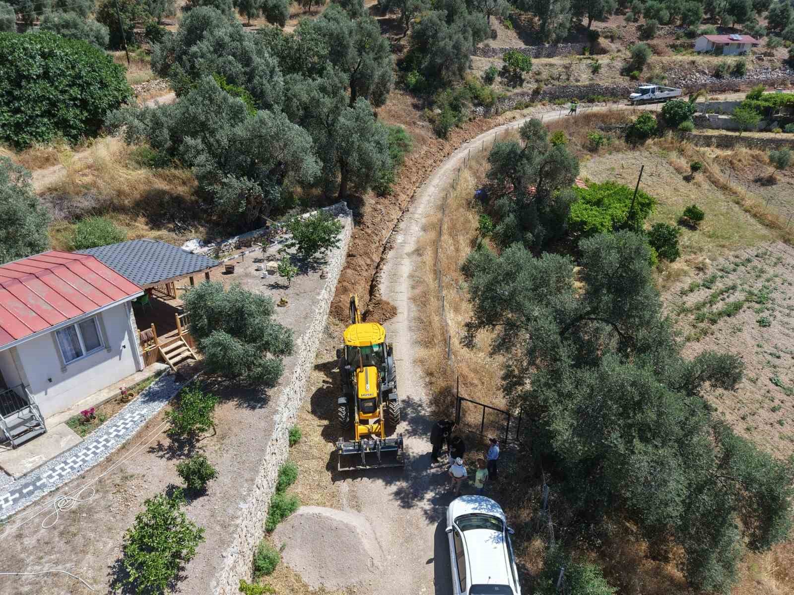 Zeytinköy Mahallesi’nde içme suyu hatları yenileniyor