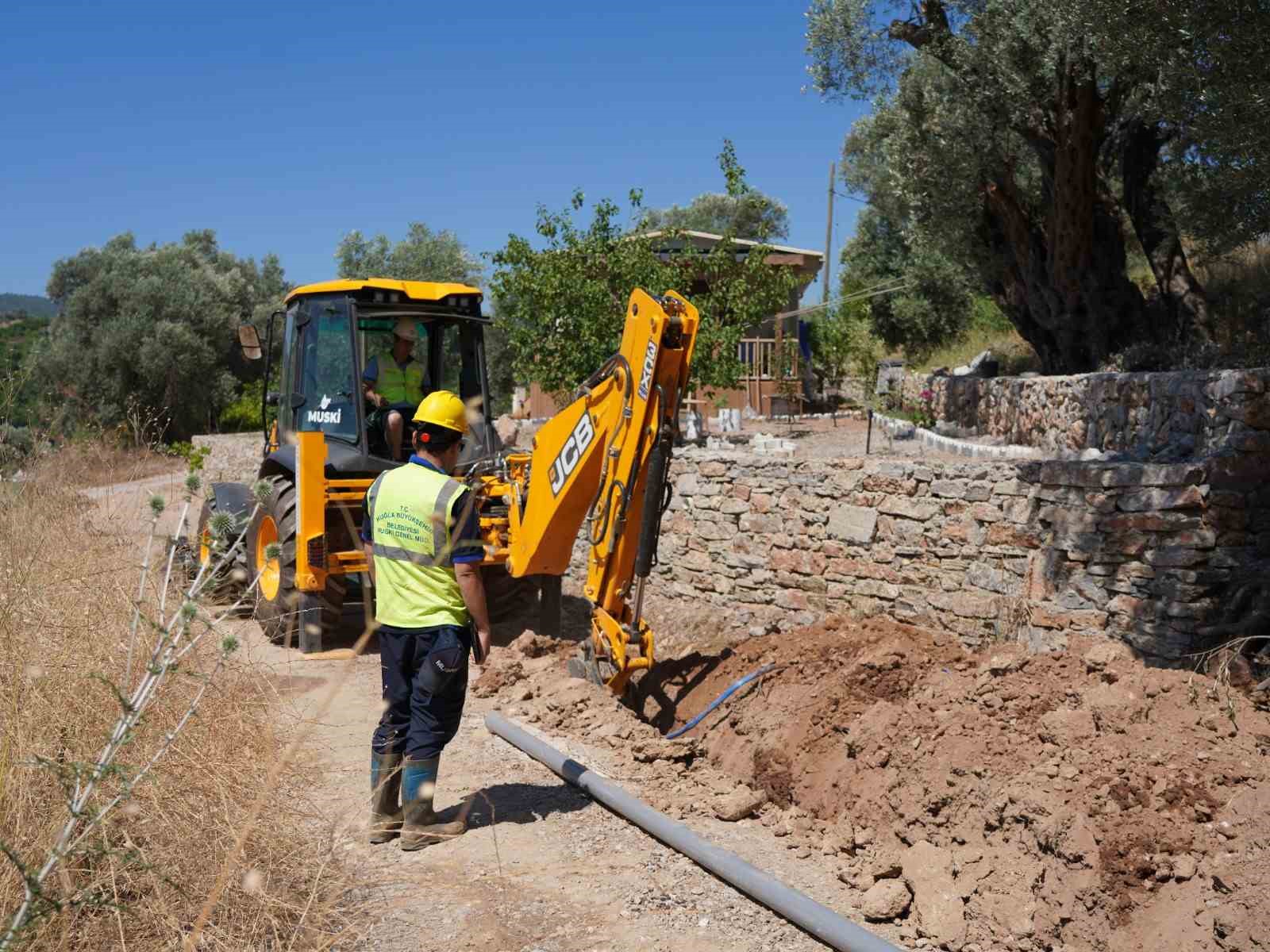 Zeytinköy Mahallesi’nde içme suyu hatları yenileniyor