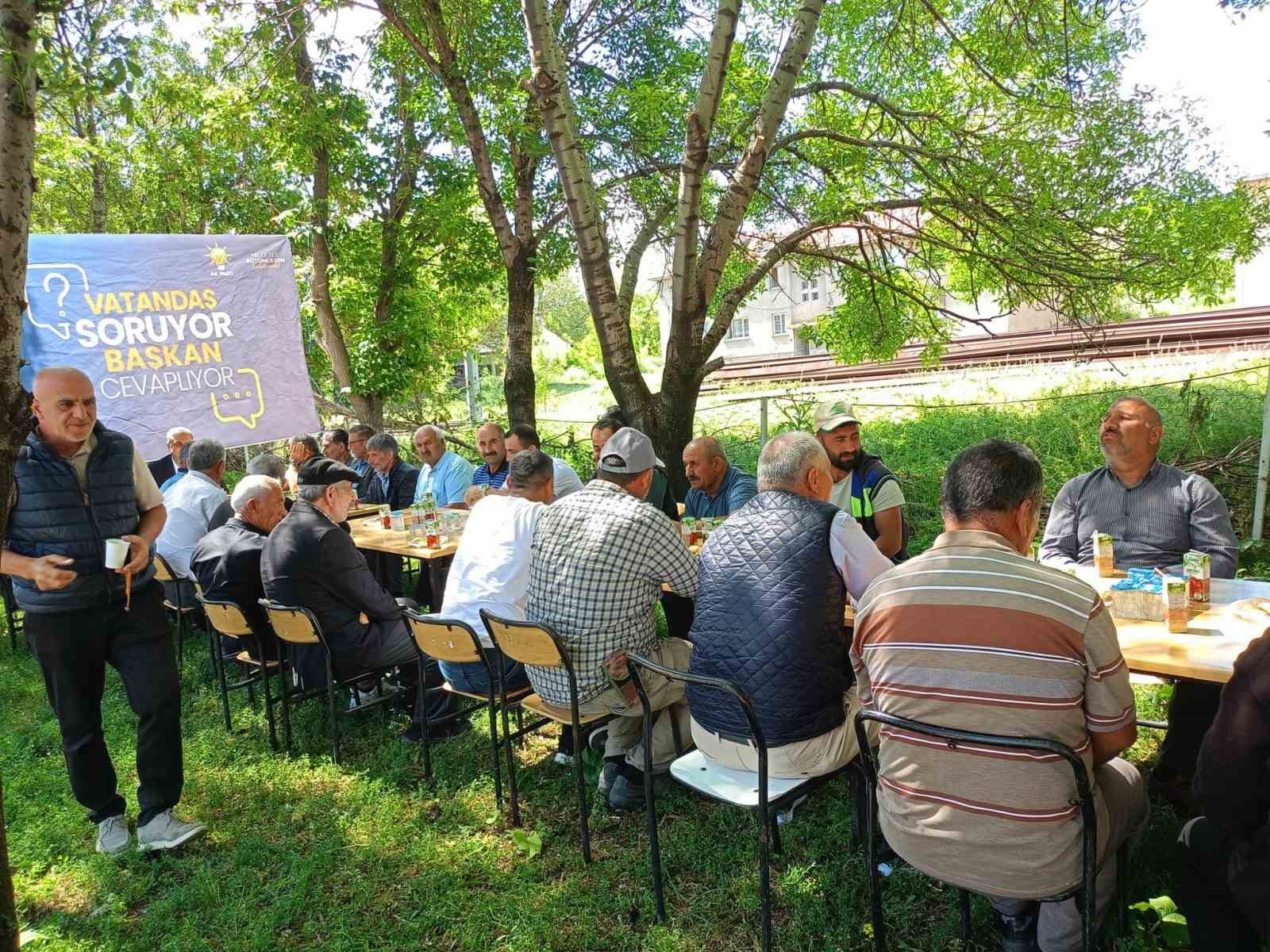 Akyaka’da halkla buluşma: Başkan Ergüder Toptaş vatandaşların sorularını tek tek yanıtladı