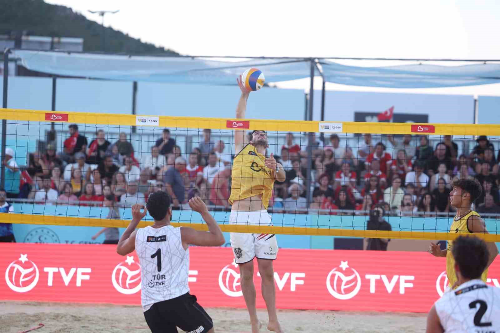 Plaj Voleybolu Dünya Turu’nda Balıkesir Etabı sona erdi