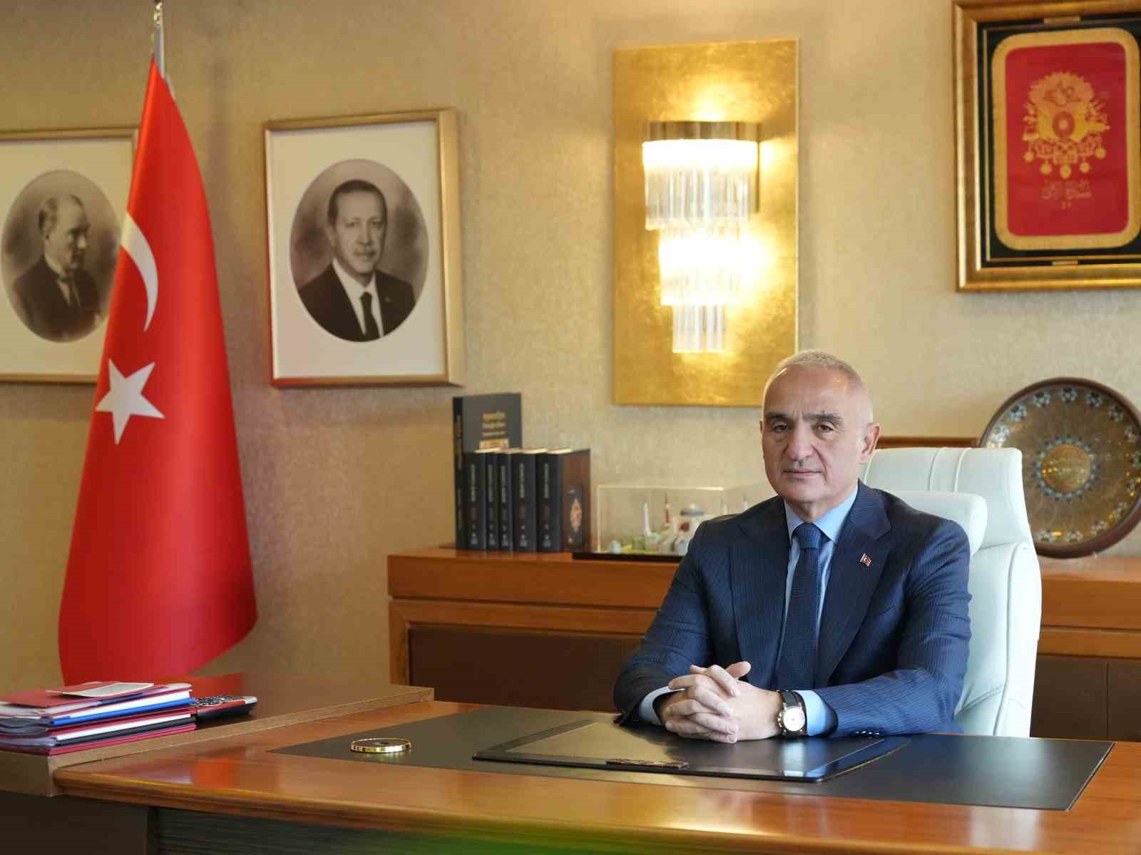 Bakan Ersoy: "Edirne’nin simge yapılarından Makedonya Eski Saat Kulesi’ni yeniden ayağa kaldırdık"