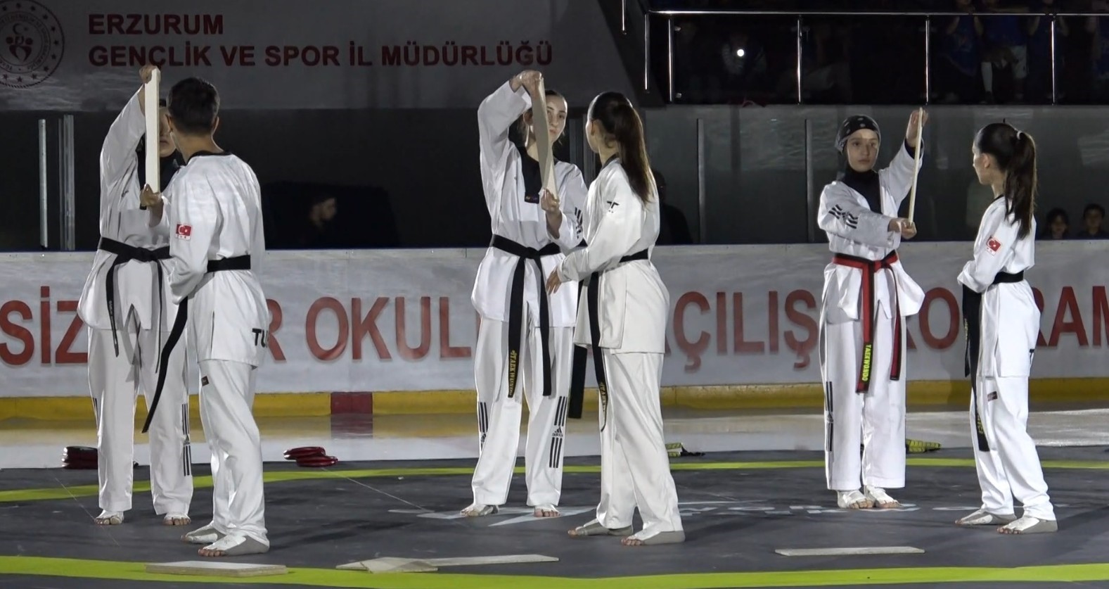 Erzurum’da Yaz Spor Okulları 3 bin sporcunun katılımıyla açıldı