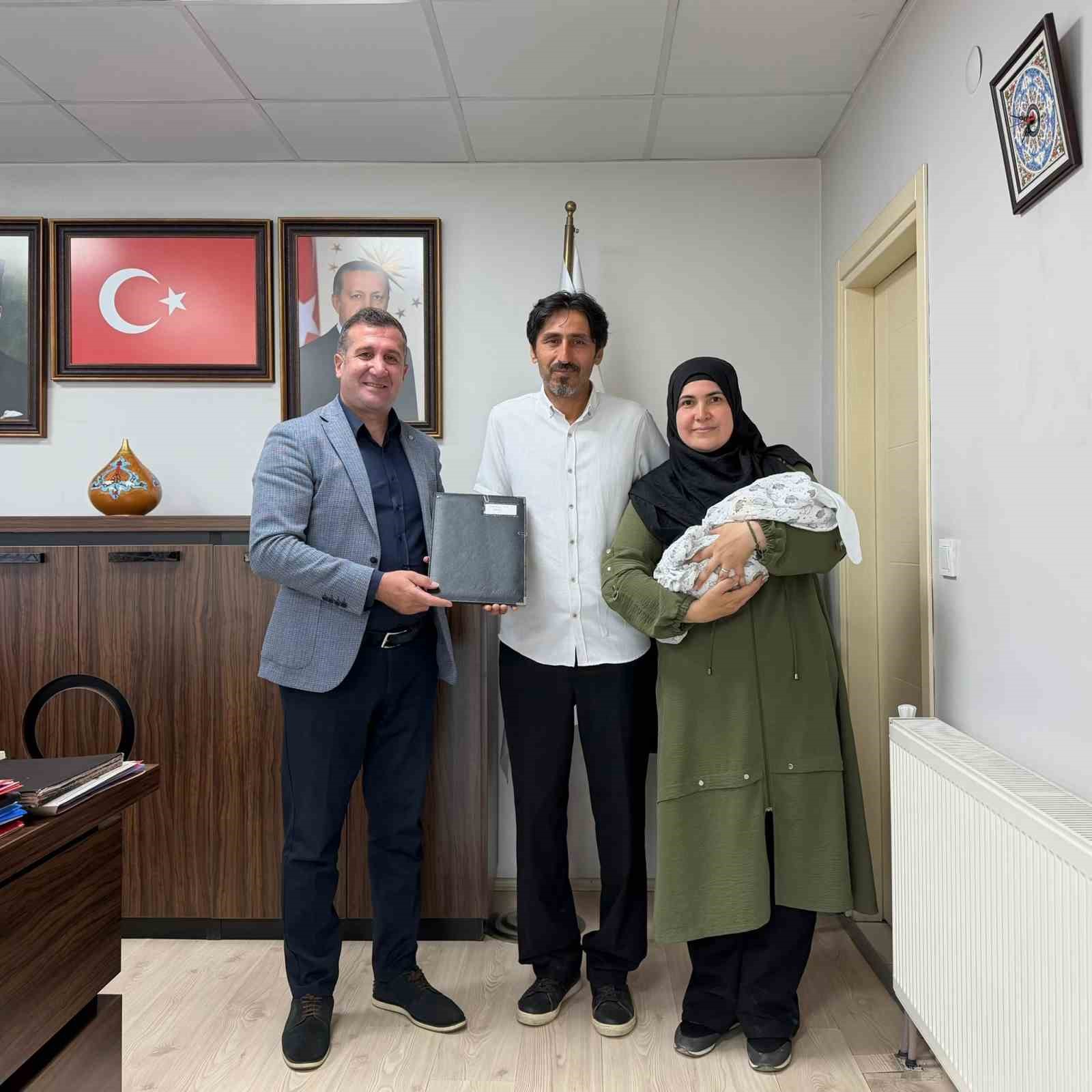 Yalova’da geçici koruyucu aileye ilk bebek yerleştirildi