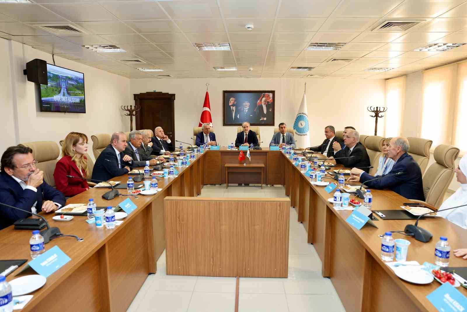 Niğde Ömer Halisdemir Üniversitesi İstanbul Sanayi Odası üyelerini ağırladı