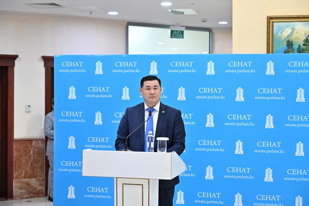 Kazakistan parlamentosu son oturumunu gerçekleştirdi