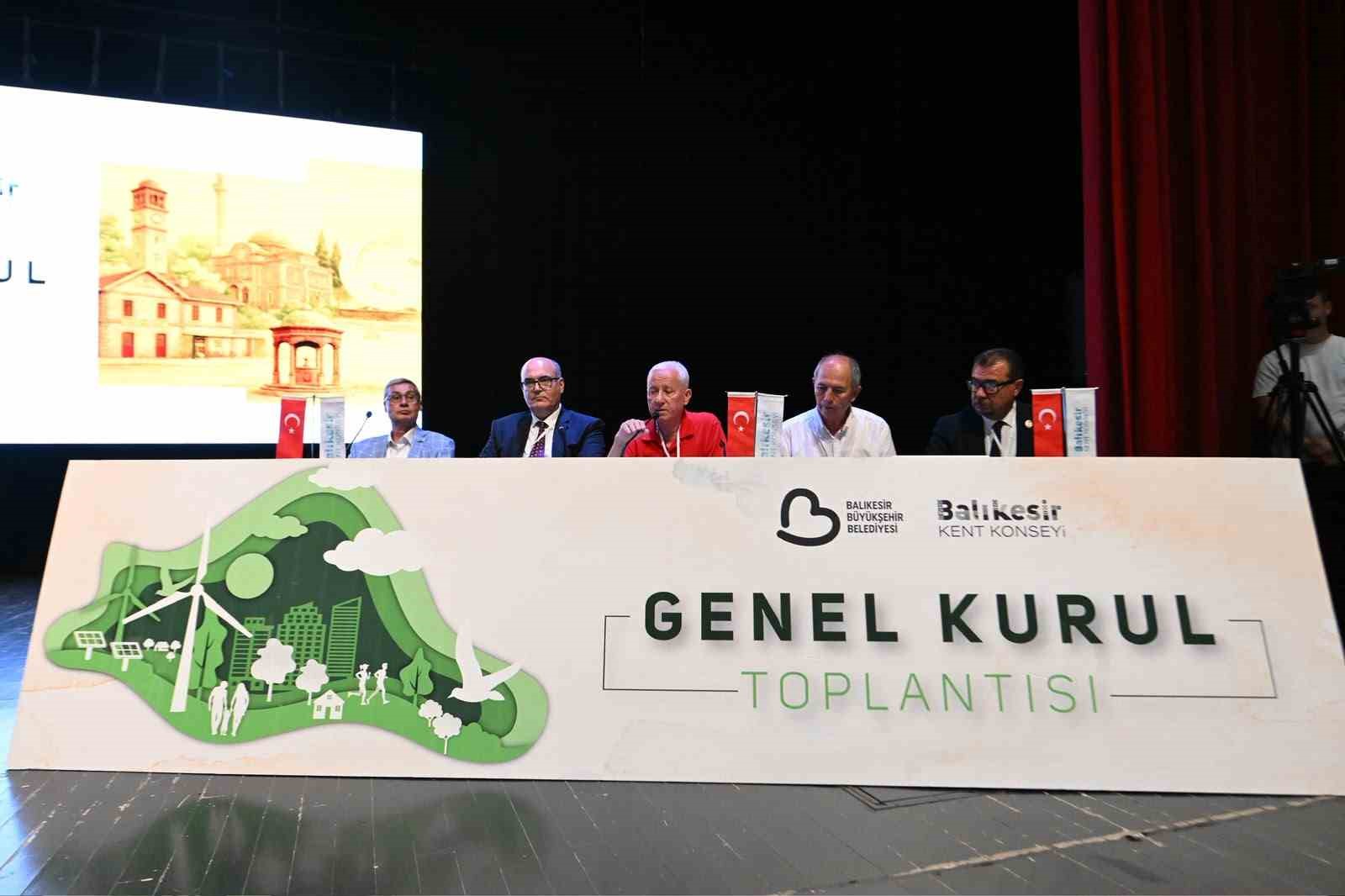 Balıkesir Kent Konseyi’nde Özden güven tazeledi