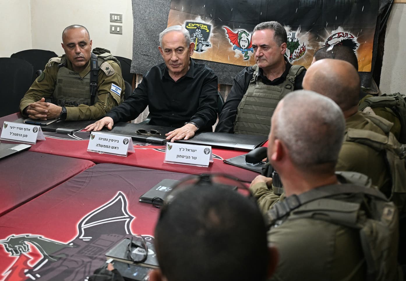 Netanyahu, Lübnan’ın güneyindeki İsrail askerleriyle bir araya geldi