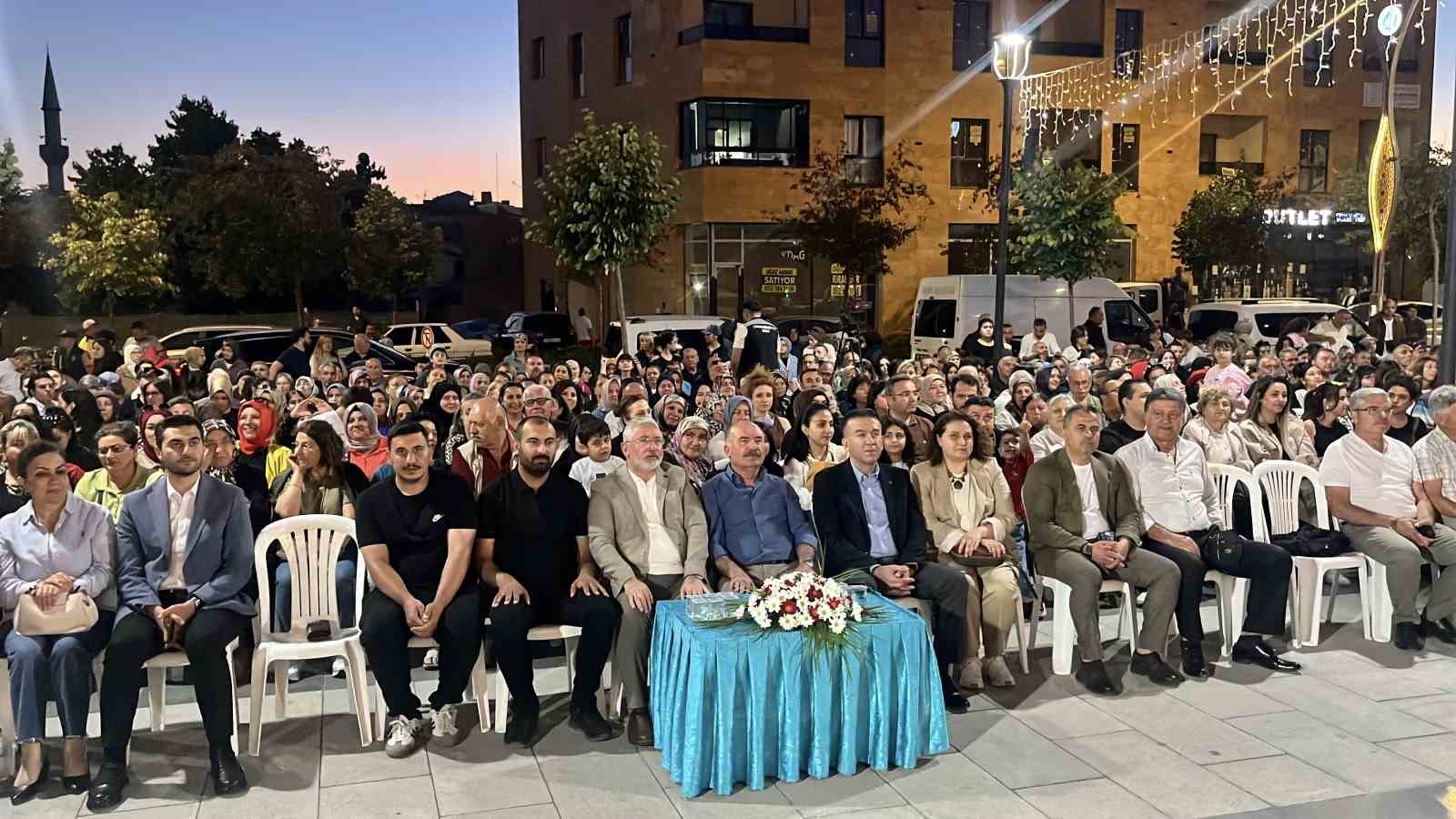 Çorum’da "yaza merhaba" konseri yoğun ilgi gördü