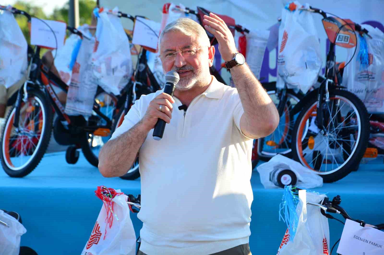 Çorum’da 534 yıllık Osmanlı vakıf geleneği yaşatıldı: Toplu sünnet şöleniyle çocukların yüzü güldü