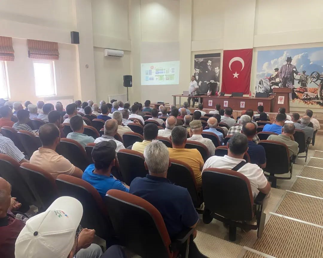 Aydınlı çiftçilere ’bitki koruma’ eğitimi