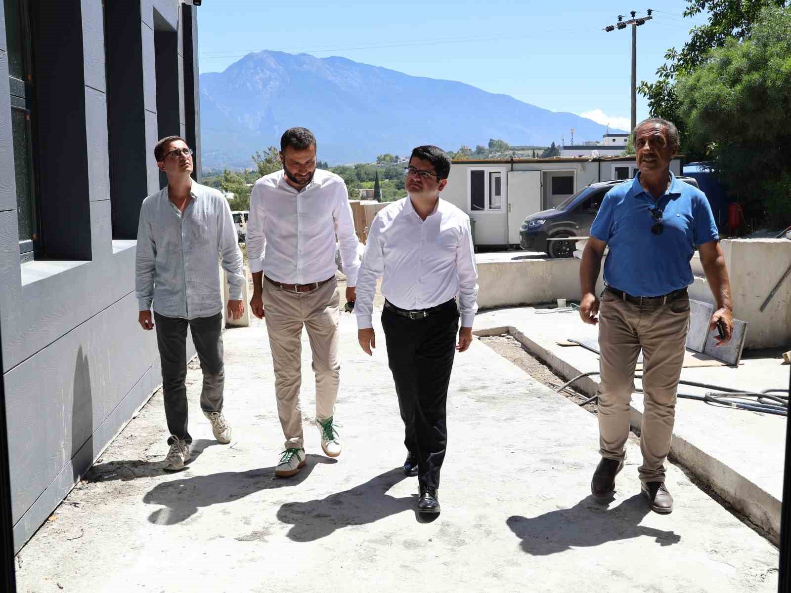 Arsuz’da  sosyal hizmet merkezi ndeinşaatında çalışmalar sürüyor
