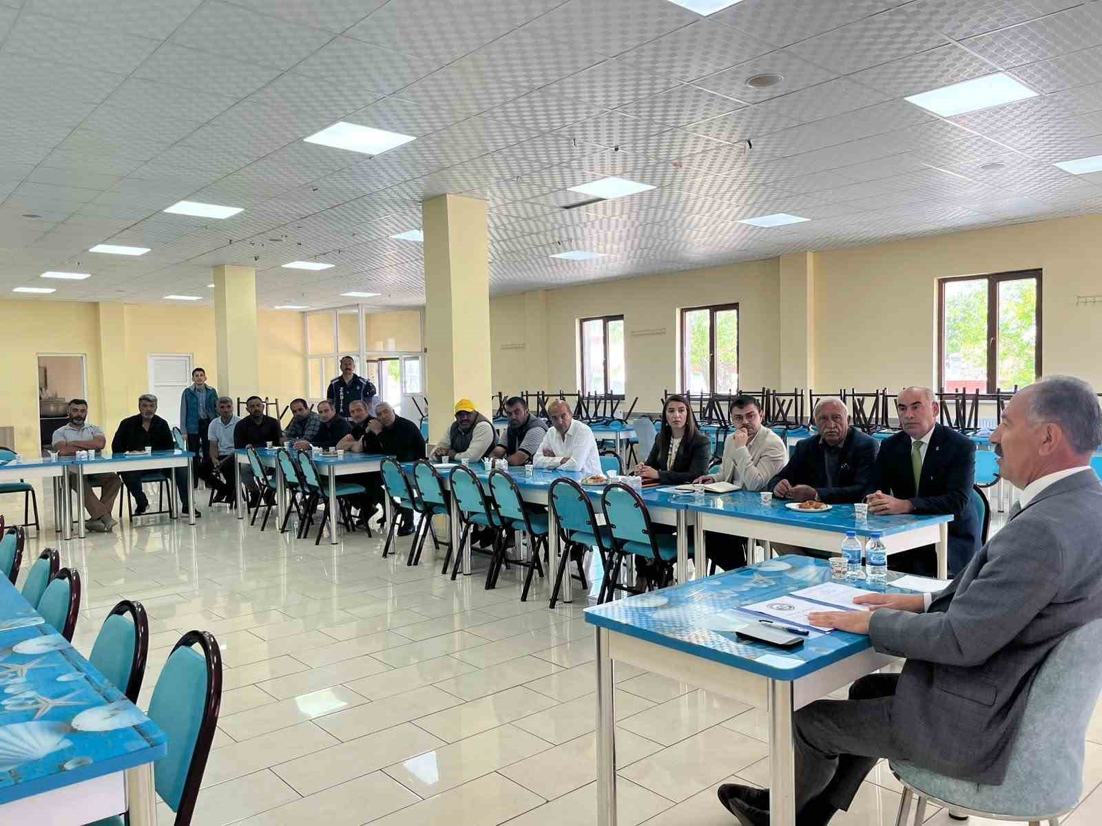 Arpaçay’da "Vatandaş Soruyor, Başkan Cevaplıyor" buluşmalarının 2’incisi gerçekleştirildi