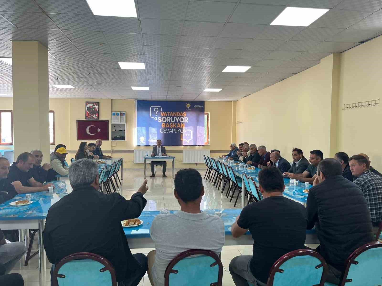 Arpaçay’da "Vatandaş Soruyor, Başkan Cevaplıyor" buluşmalarının 2’incisi gerçekleştirildi