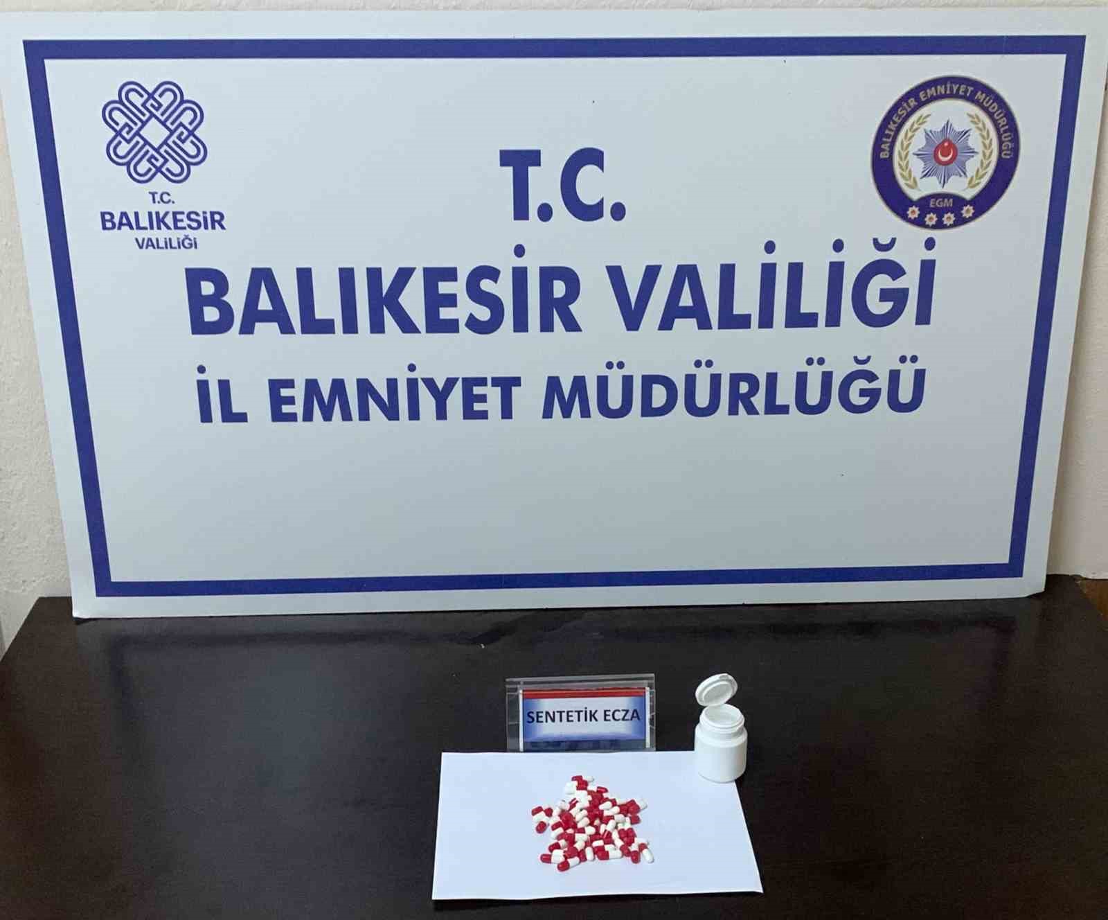 Erdek’te uyuşturucu ve silah operasyonu