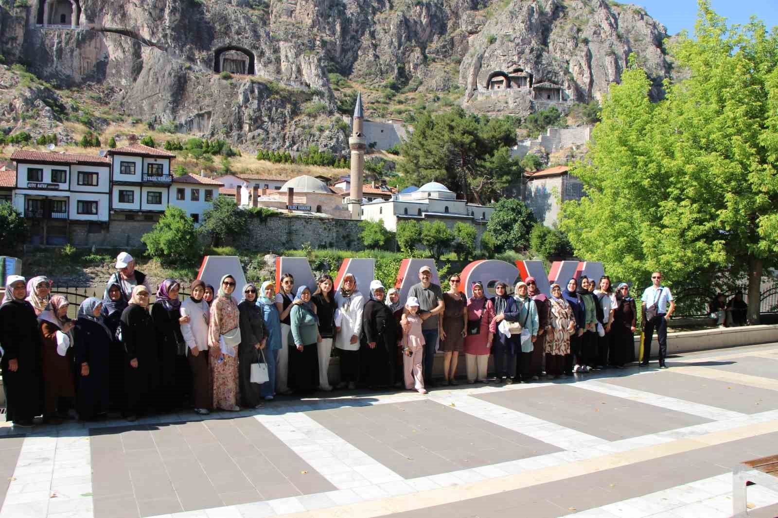 Tosya’da isteyen vatandaşa ücretsiz günübirlik tatil: 2 bin Tosyalı Amasya’yı gezecek