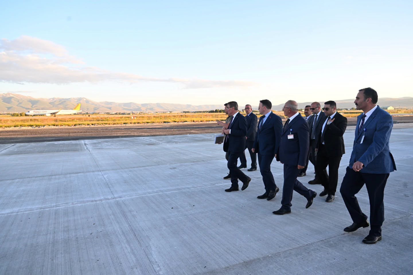 Erzurum Havalimanı’ndaki çalışmalara yerinde inceleme