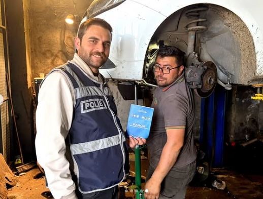 Polis, dolandırıcılığa karşı vatandaşları bilgilendirdi