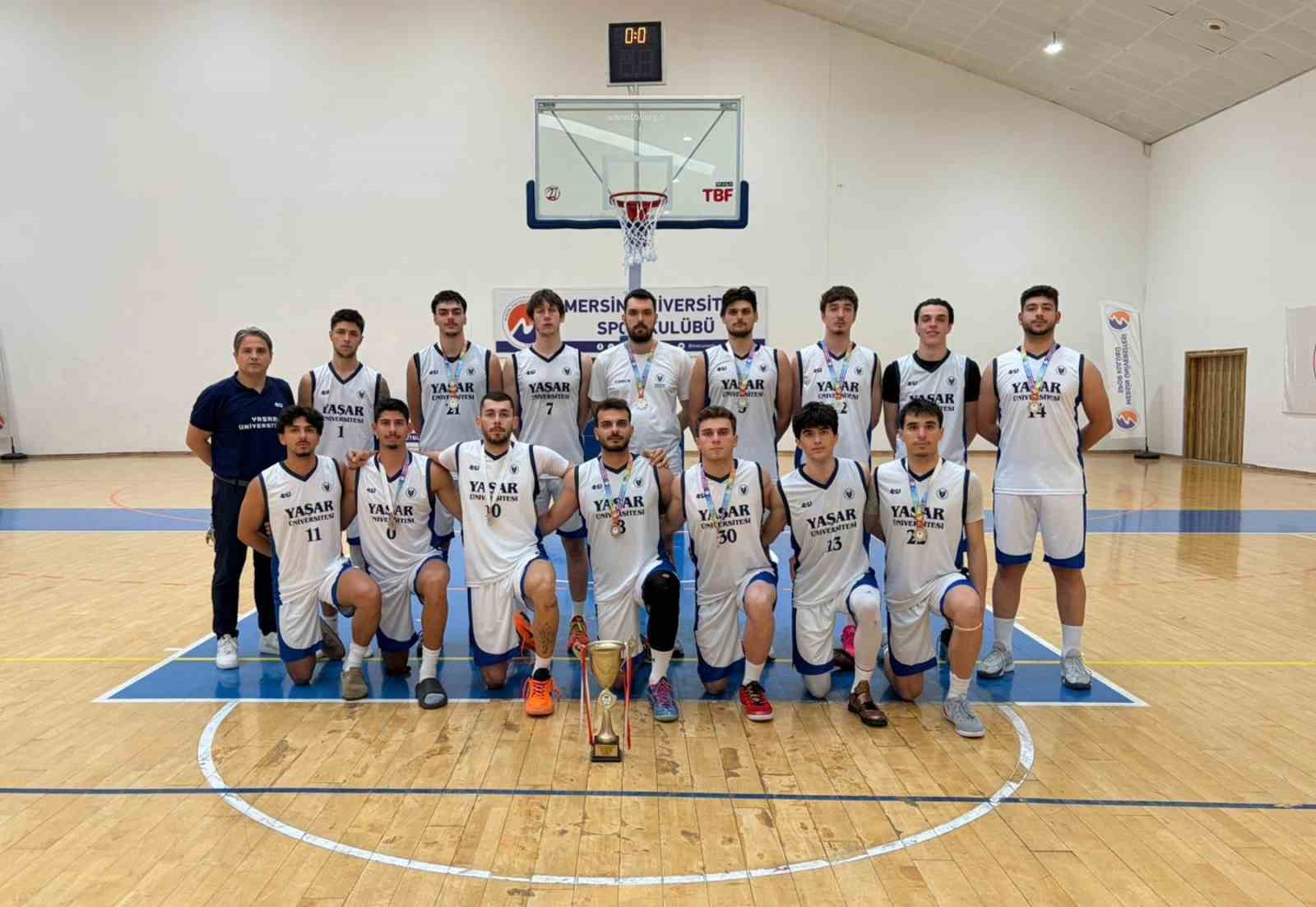 Yaşar Üniversitesi potada Türkiye ikincisi oldu