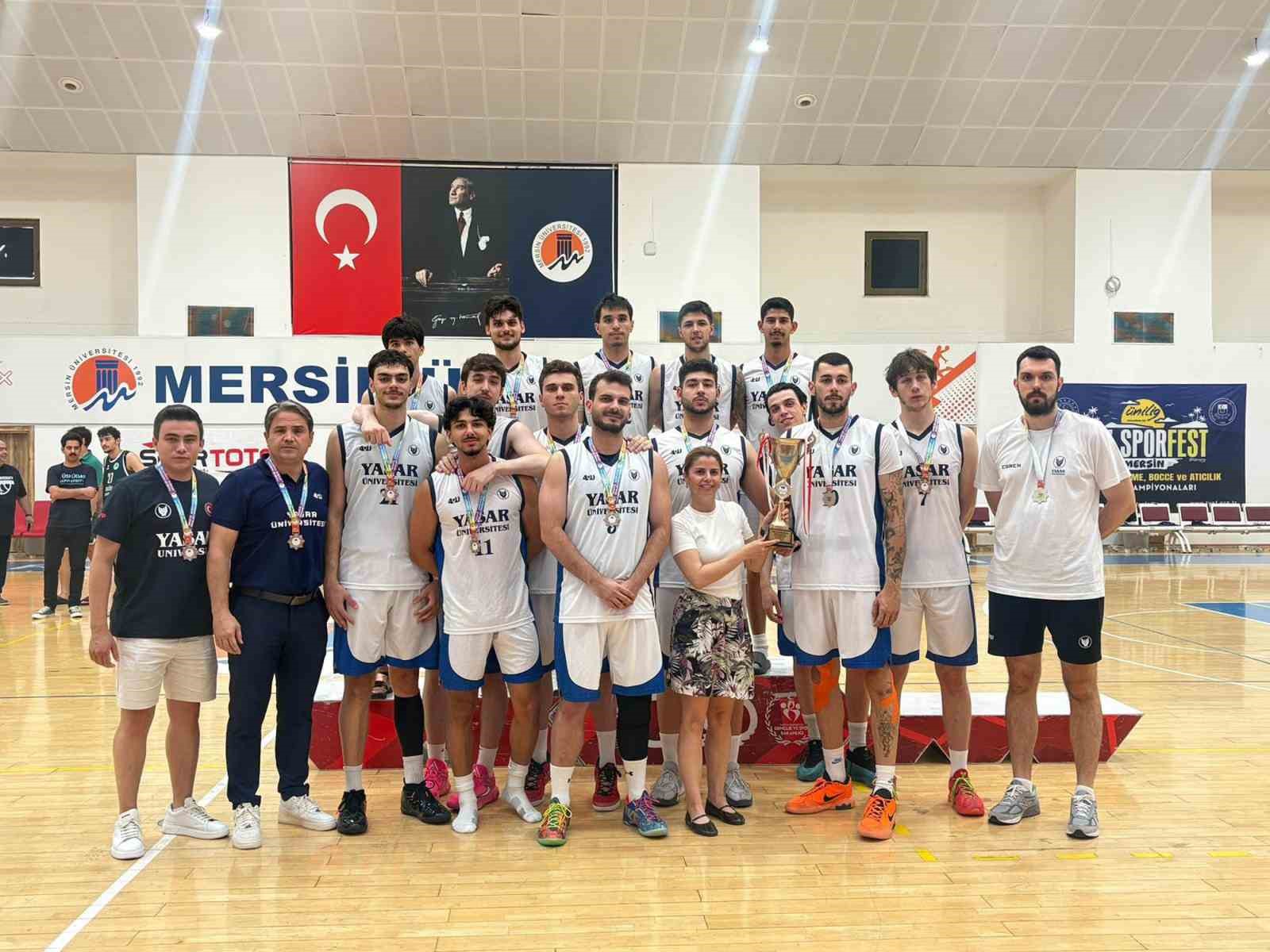 Yaşar Üniversitesi potada Türkiye ikincisi oldu