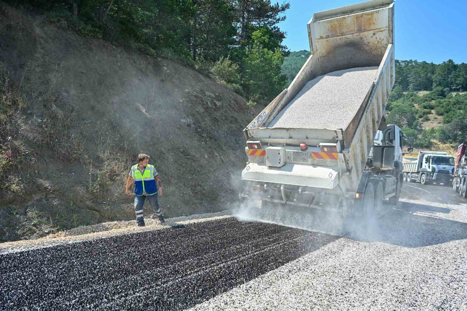 Orhaneli’nin yolları yenileniyor