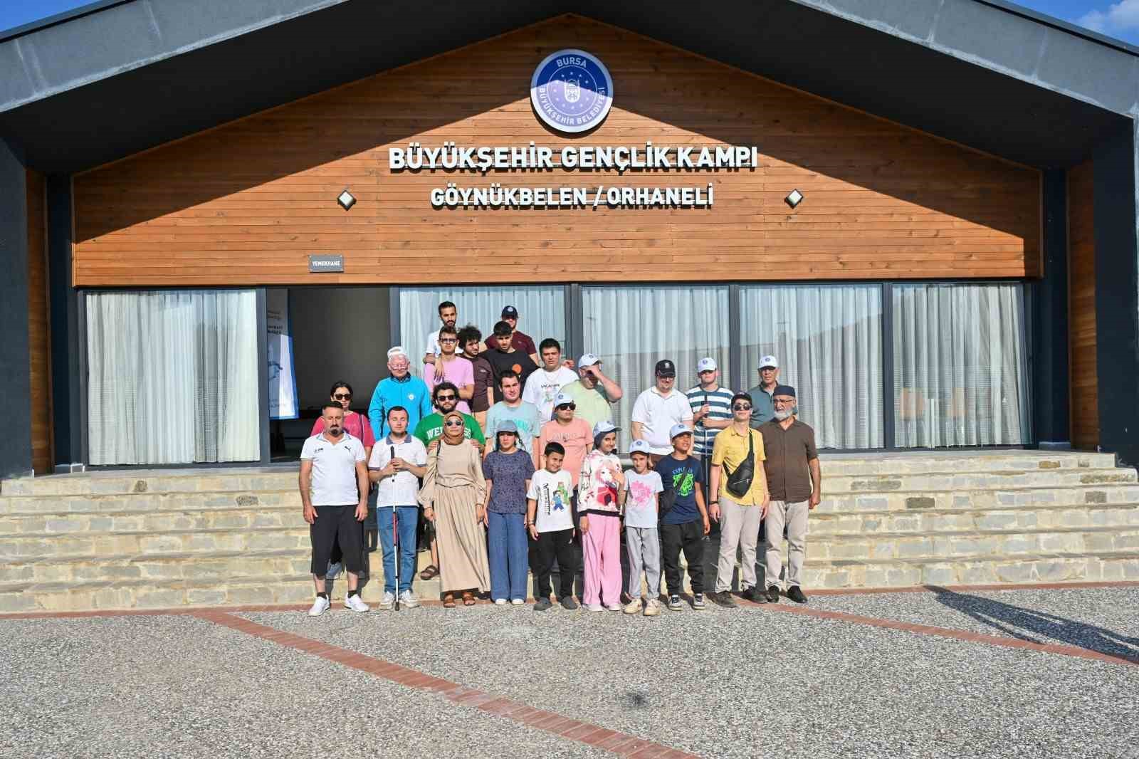 Büyükşehir’in gençlik kampında engeller eğlenerek aşıldı