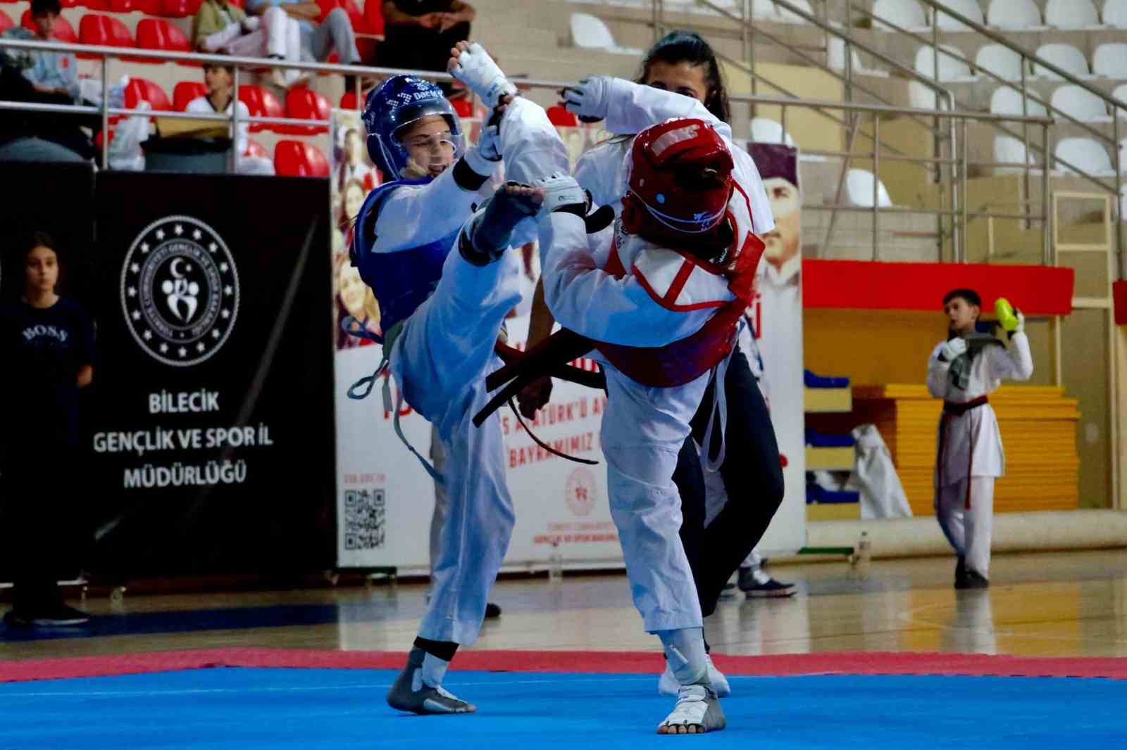 Minik taekwondocular ‘Batı Grubu Seçmelerinde’ ter döktü