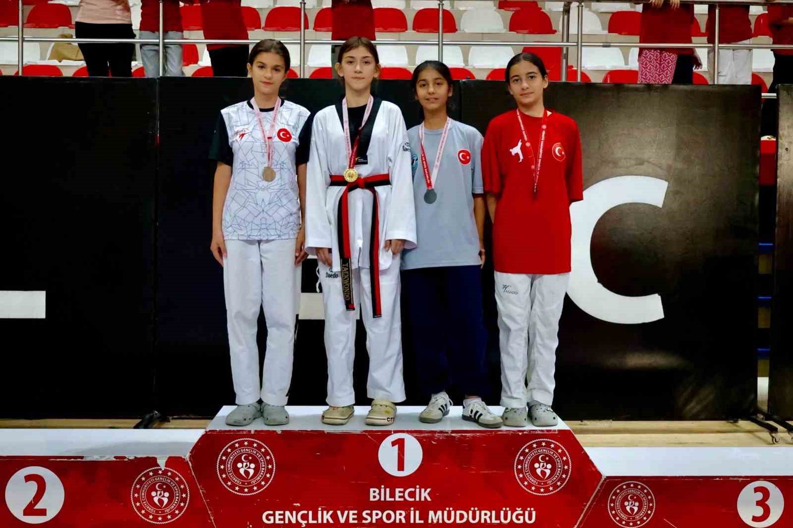 Minik taekwondocular ‘Batı Grubu Seçmelerinde’ ter döktü
