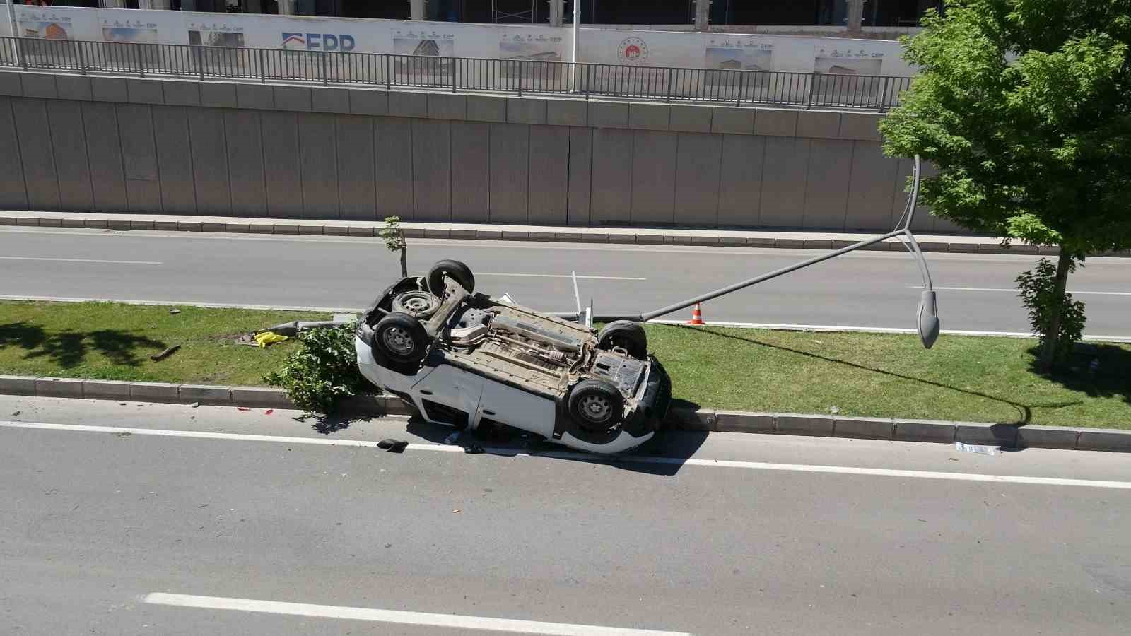 Malatya’da altgeçitte otomobiller çarpıştı: 3 yaralı