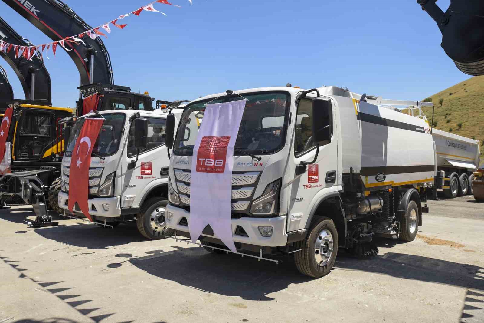 TBB, 121 belediyeye yeni hizmet araçlarını teslim etti