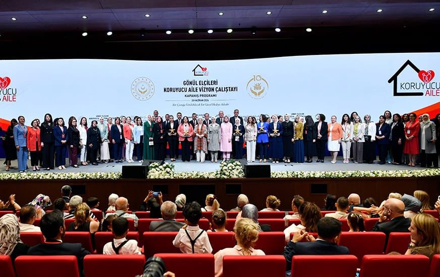 Doç. Dr. Şenay Yılmaz, ’Gönül Elçileri Koruyucu Aile Vizyon Çalıştayı’na katıldı