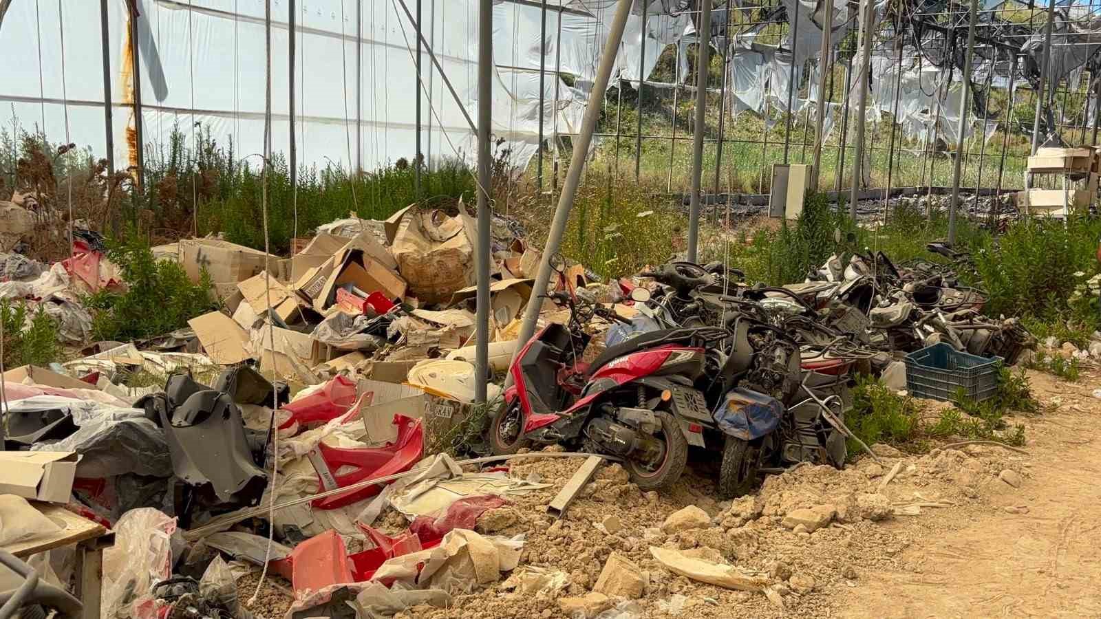 Alev alev yanan yer "motosiklet serası" çıktı