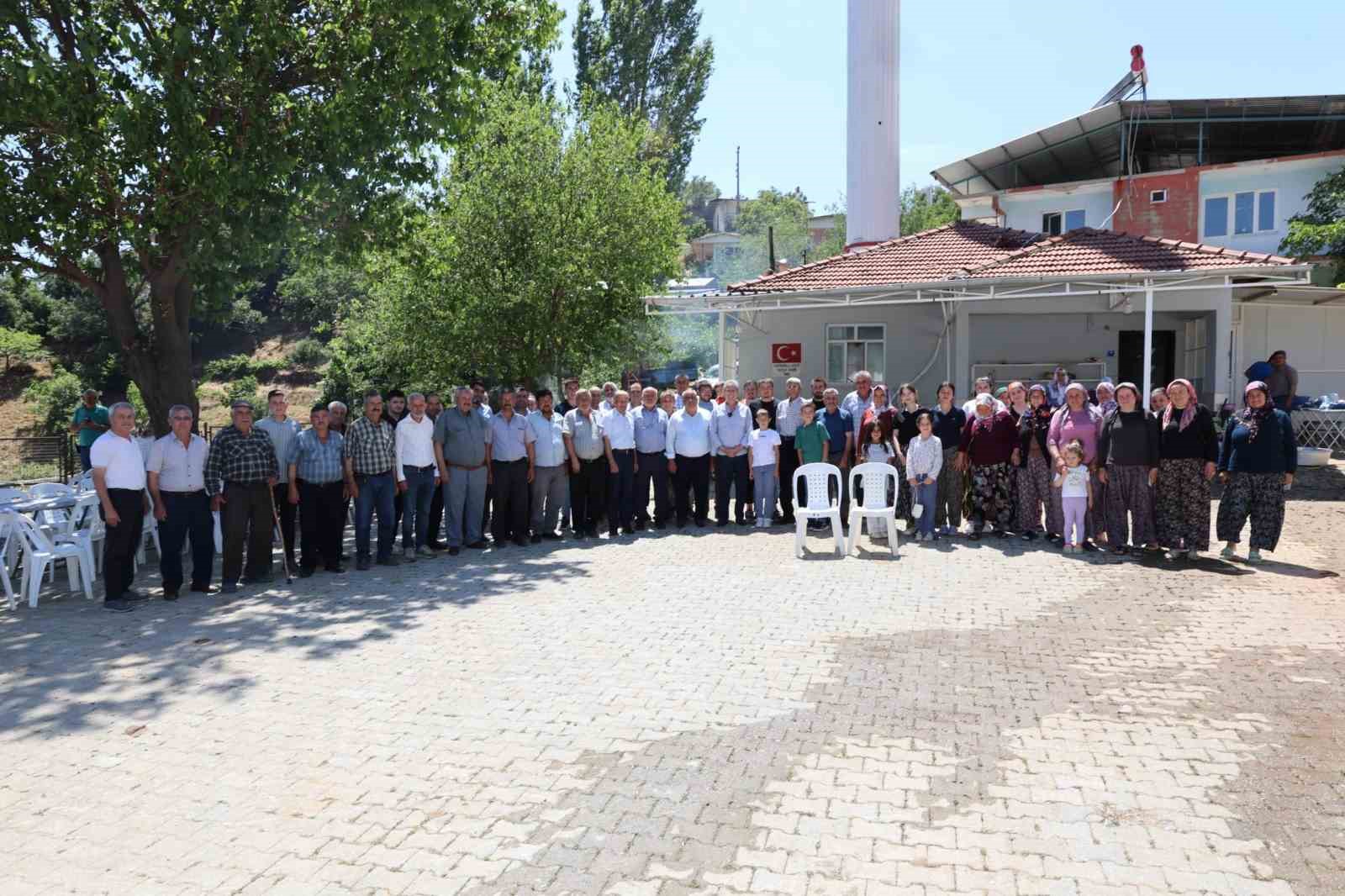 Başkan Tetik, mahalle sakinleri ile bir araya geldi